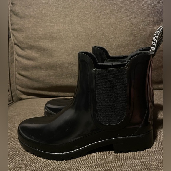 Michael Kors rubber Chelsea boots - Picture 4 of 6